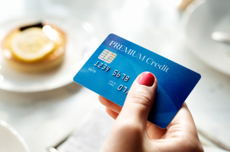 elegir tu primera tarjeta de crédito
